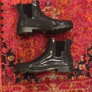 Hunter short rain boots
